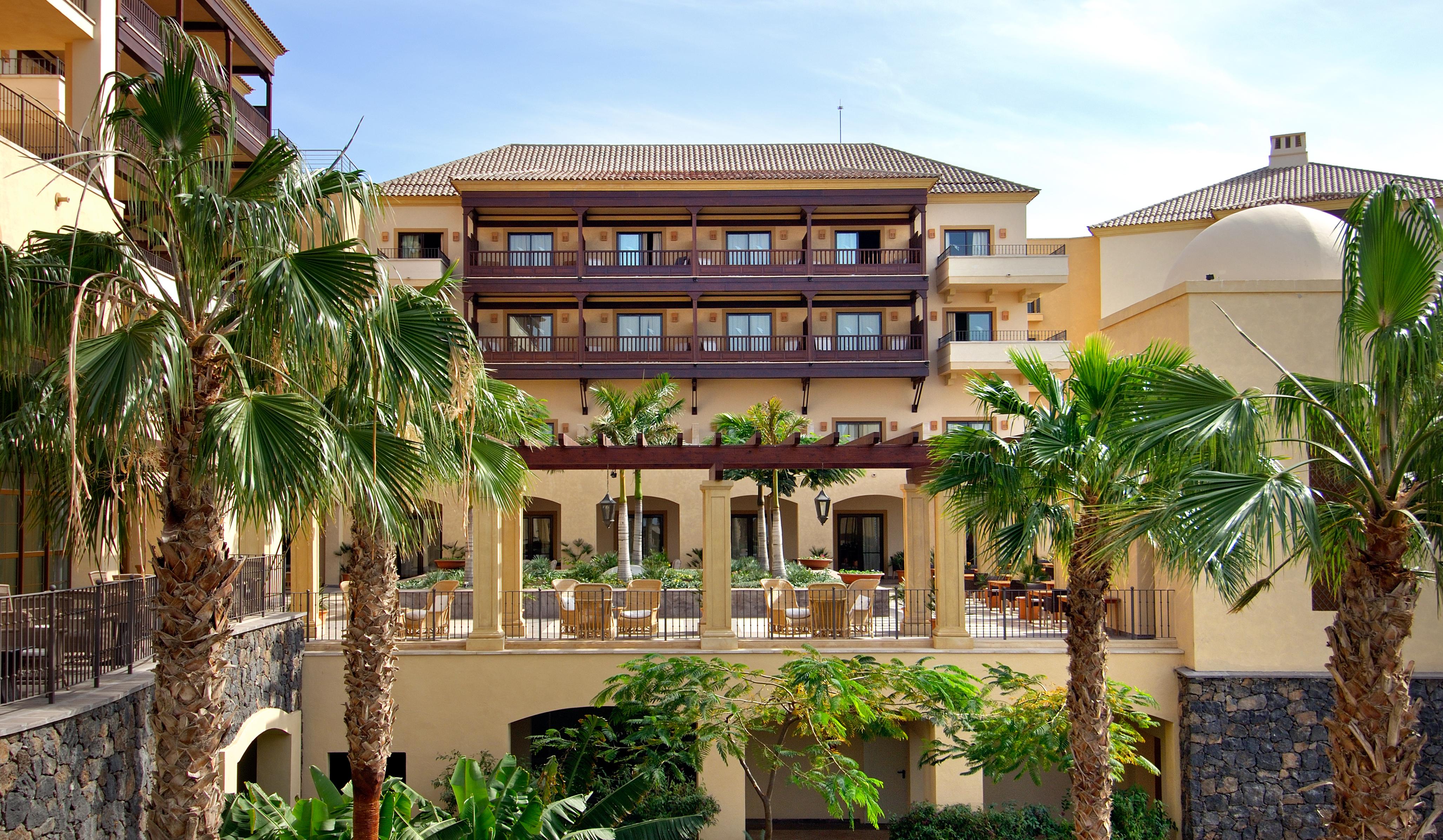 Vincci Seleccion La Plantacion Del Sur Hotel Costa Adeje  Luaran gambar The hotel's courtyard