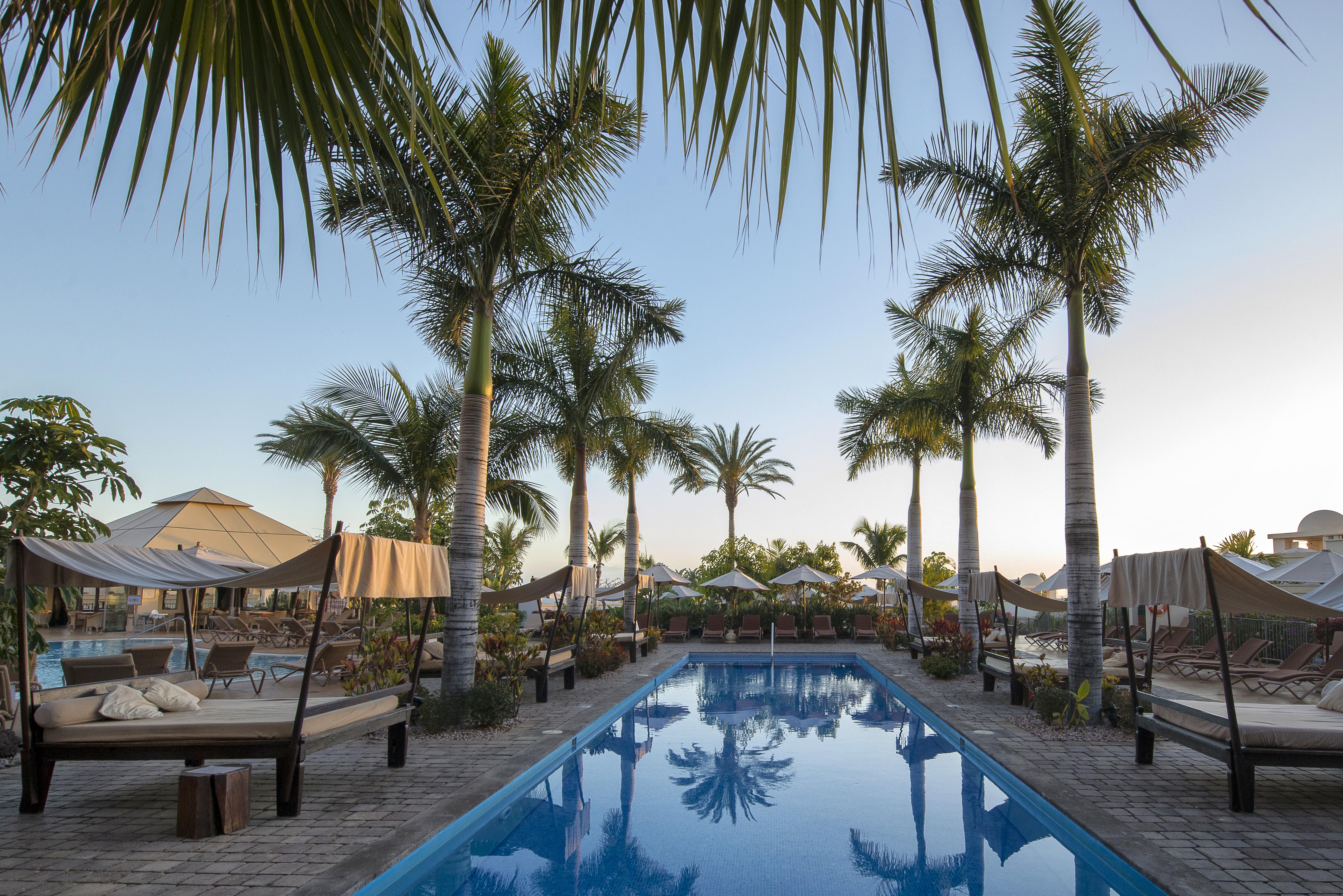 Vincci Seleccion La Plantacion Del Sur Hotel Costa Adeje  Luaran gambar The swimming pool at the hotel