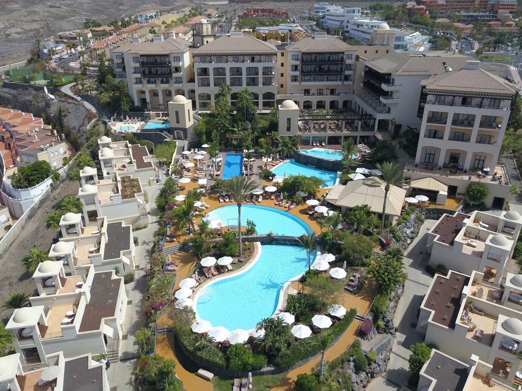 Vincci Seleccion La Plantacion Del Sur Hotel Costa Adeje  Luaran gambar Aerial view of the hotel